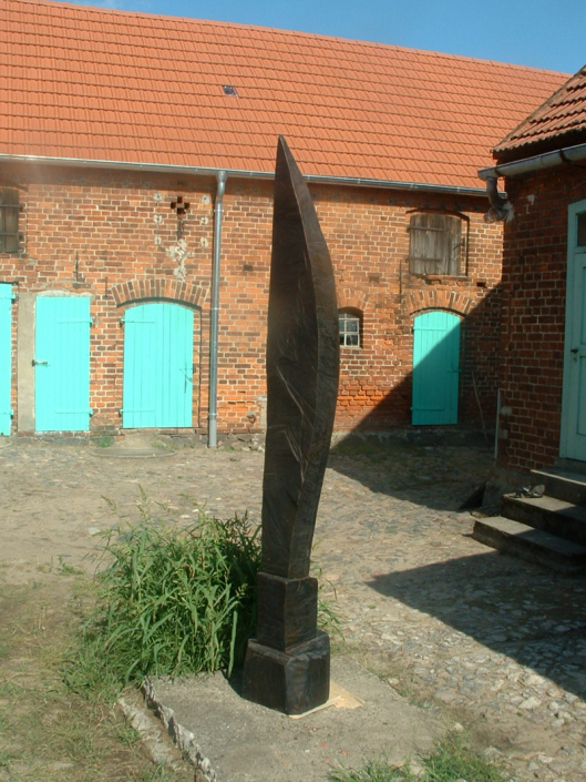 Holzskulptur des Bildhauers Jan Schröder