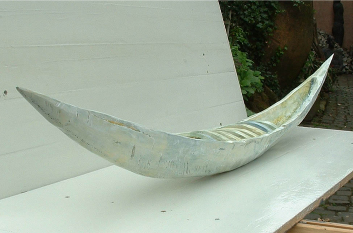 Skulptur zum Thema Boote und Meer