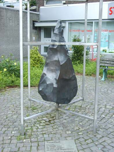 Bronzeskulptur aus der Kategorie Arbeiten im öffentlichem Raum des Künstlers Jan Schröder